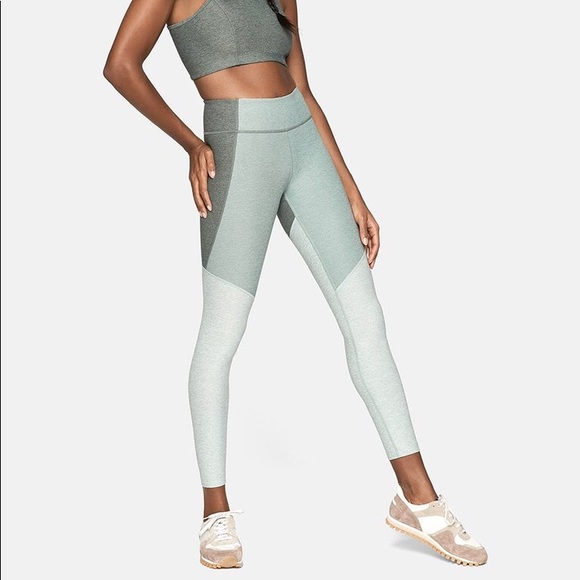 NWOT Outdoor Voices 7/8 tri-tone warmup leggings - Picture 1 of 8
